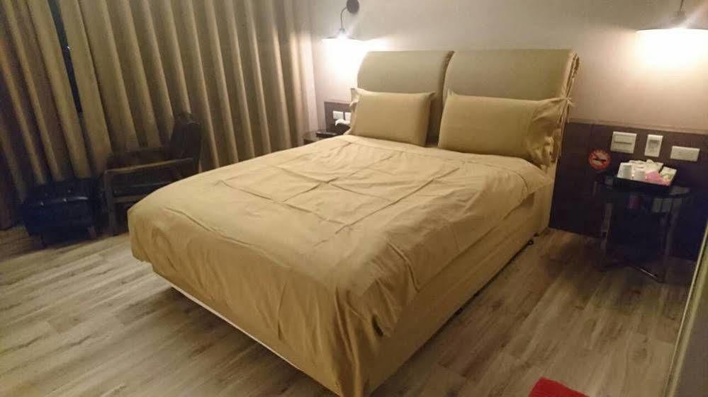 Open Room Hotel Tamsui Exterior foto